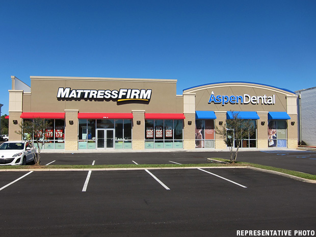 Mattress Firm & Aspen Dental (Vienna, WV)